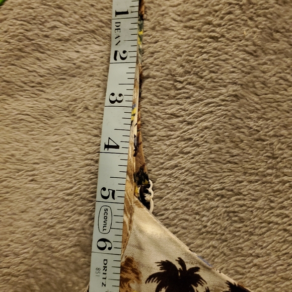 Hawaiian Dress Made in Hawaii bought in Hawaii - Picture 4 of 8